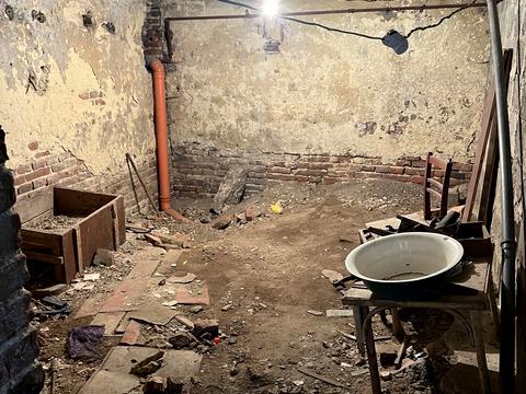 комерційна за адресою Шолом-Алейхема вул., 18