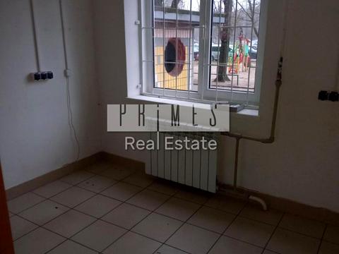 комерційна за адресою Космонавта Поповича вул. (Космонавта Волкова), 16