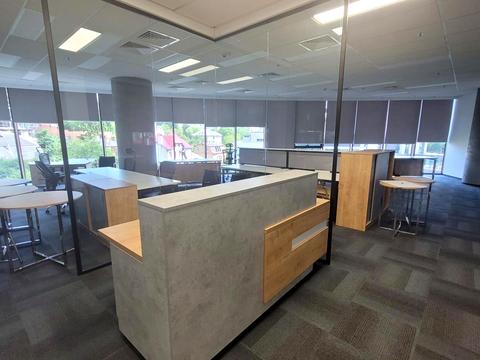 комерційна за адресою Болсуновська вул. (Сергія Струтинського), 13-15