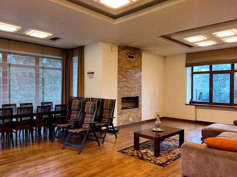 будинок за адресою с. Вишеньки, Франка