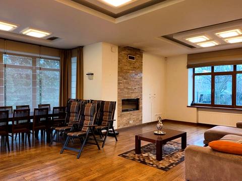 будинок за адресою с. Вишеньки, Франка