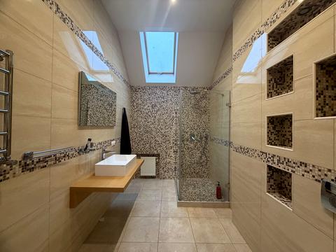 будинок за адресою с. Вишеньки, Франка