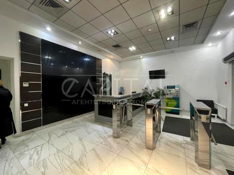 коммерческая по адресу Николая Михновского бульв. (Дружбы народов), 19