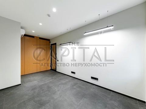 коммерческая по адресу Євгена Гуцала пер. (Кутузова), 3