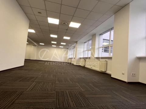 коммерческая по адресу Степана Бандеры просп., 9