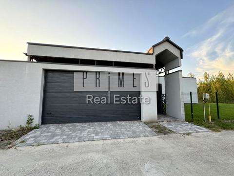 будинок за адресою Лугова