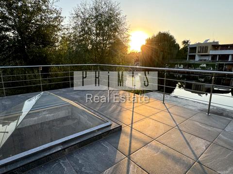 будинок за адресою Лугова