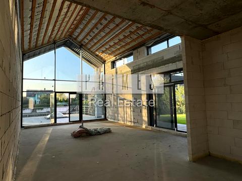 будинок за адресою Лугова