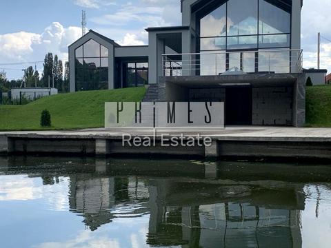 будинок за адресою Лугова