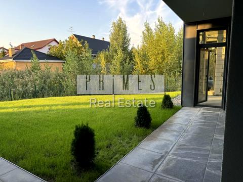 будинок за адресою Лугова