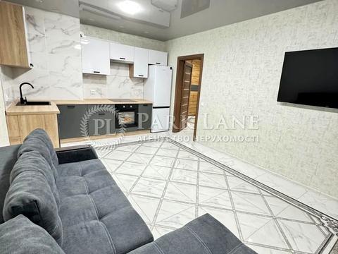 квартира за адресою Ревуцького вул., 54