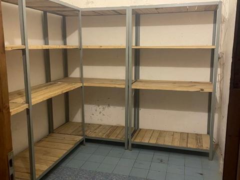 комерційна за адресою Тролейбусна вул., 7