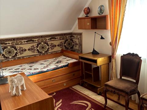 будинок за адресою с. Козин, Мистецька вул., 7