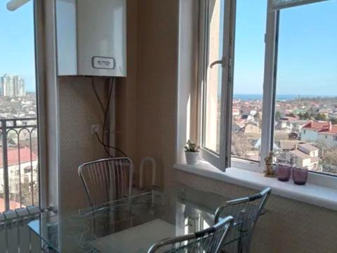 квартира за адресою Євгена Чикаленка вул., 43