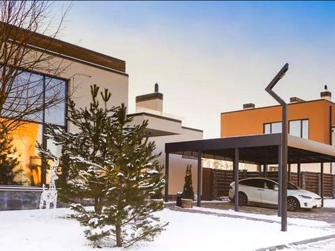 будинок за адресою Грушева вул.