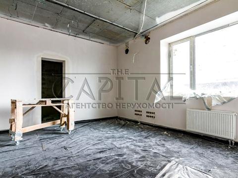 комерційна за адресою Левка Лук'яненка вул. (Маршала Тимошенка), 19