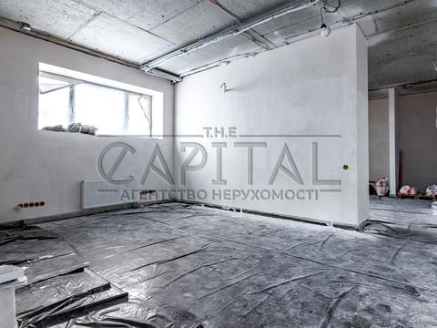 комерційна за адресою Левка Лук'яненка вул. (Маршала Тимошенка), 19