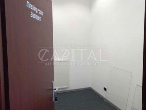 коммерческая по адресу Музейний пер., 4