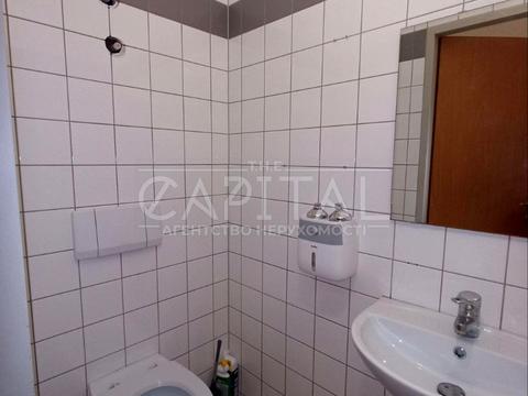 комерційна за адресою Велика Васильківська вул. (Червоноармійська), 9/2