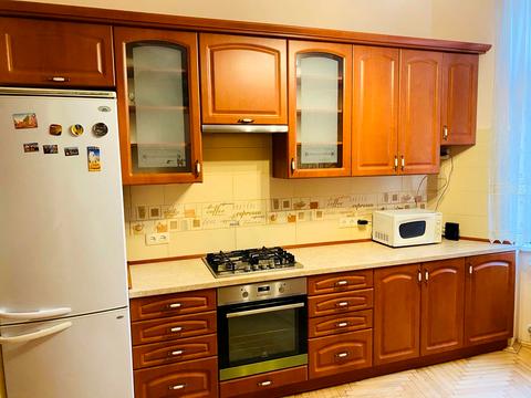 квартира за адресою Львів, Омеляна Поповича вул., 2