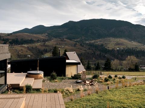 будинок за адресою Молодіжна вул.