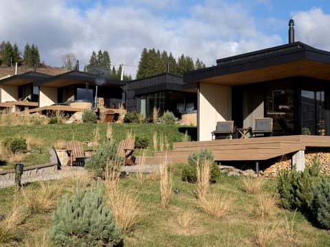 будинок за адресою Молодіжна вул.