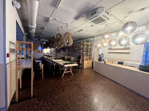 комерційна за адресою Велика Васильківська вул. (Червоноармійська), 66