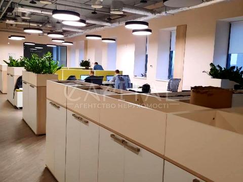 коммерческая по адресу Большая Васильковская ул. (Красноармейская), 100