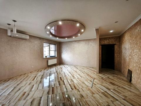 комерційна за адресою Бориса Тлехаса вул., 16