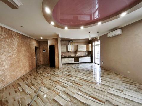 комерційна за адресою Бориса Тлехаса вул., 16