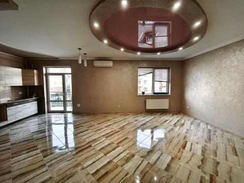 комерційна за адресою Бориса Тлехаса вул., 16