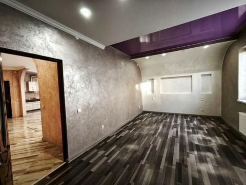 комерційна за адресою Бориса Тлехаса вул., 16