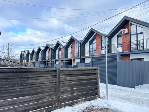 будинок за адресою Дніпровська вул. (Калініна), 12