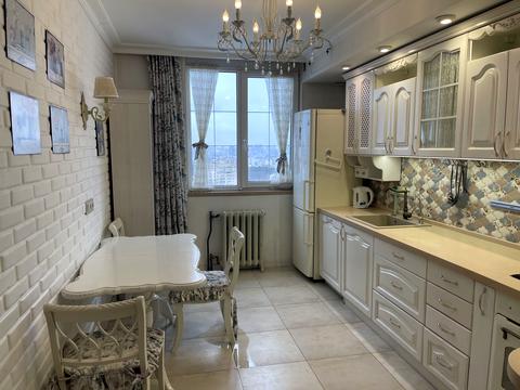 квартира за адресою Київ, Вадима Гетьмана вул., 1-Б