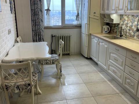 квартира за адресою Київ, Вадима Гетьмана вул., 1-Б