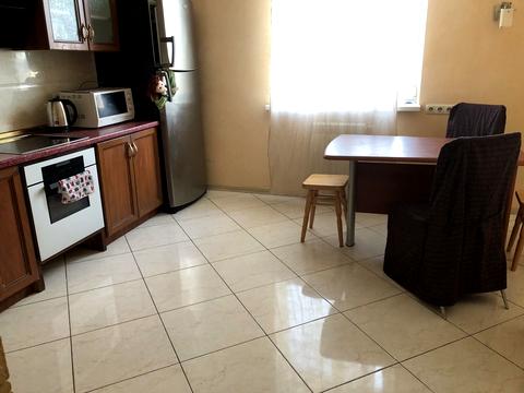 квартира за адресою Миколи Руденка бульв. (Кольцова), 14-А