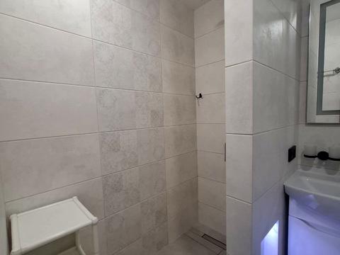 квартира за адресою Дніпро, Олександра Поля просп. (Кірова), 18