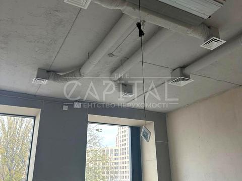 комерційна за адресою Берестейський просп. (Перемоги), 1