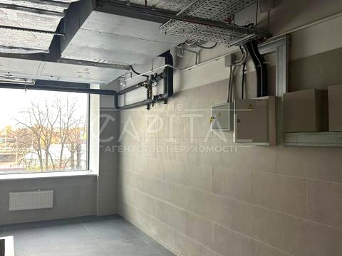 комерційна за адресою Берестейський просп. (Перемоги), 1