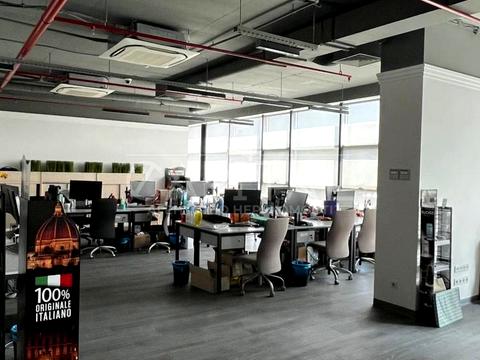 коммерческая по адресу Степана Бандеры просп. (Московський), 28а