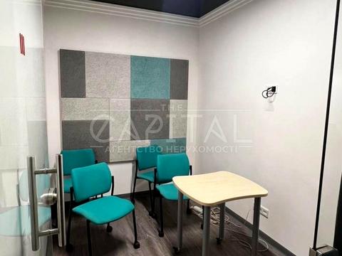 коммерческая по адресу Степана Бандеры просп. (Московський), 28а