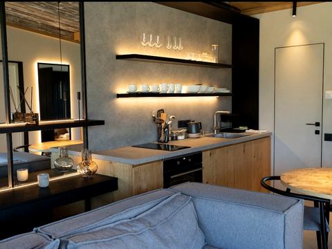 будинок за адресою Молодіжна вул.