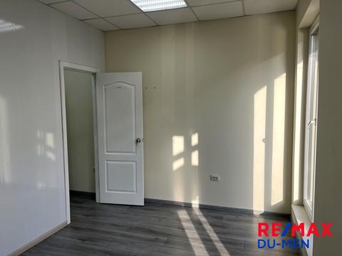 комерційна за адресою Карпатська вул., 34