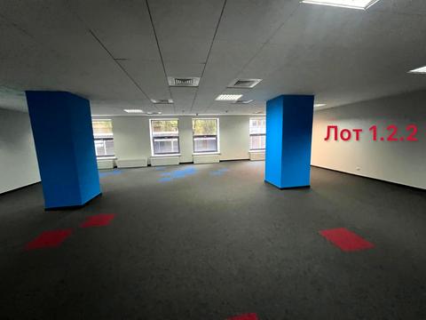 комерційна за адресою Новокостянтинівська вул., 18