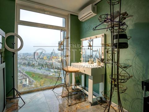 комерційна за адресою Соборності просп. (Возз'єднання), 30