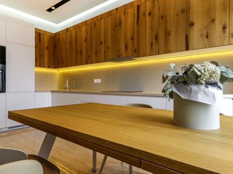 квартира за адресою Андрія Верхогляда вул. (Михайла Драгомирова), 15