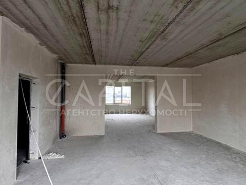 комерційна за адресою Райдужна, 1