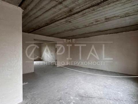 комерційна за адресою Райдужна, 1