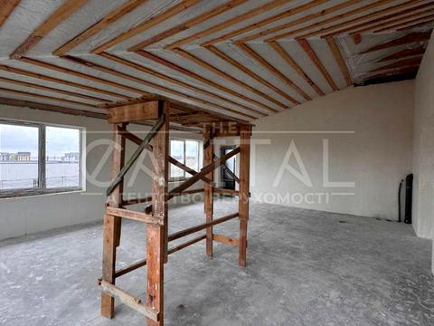 комерційна за адресою Райдужна, 1