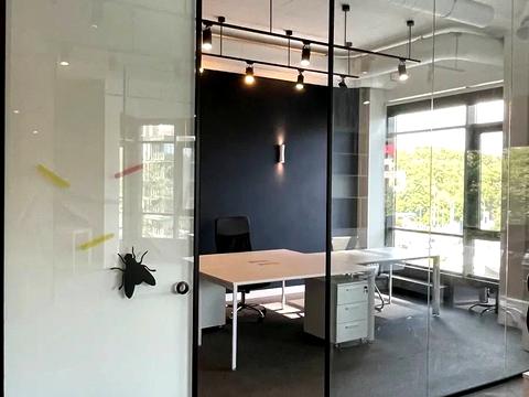 коммерческая по адресу Болсуновская ул. (Сергея Струтинского), 2